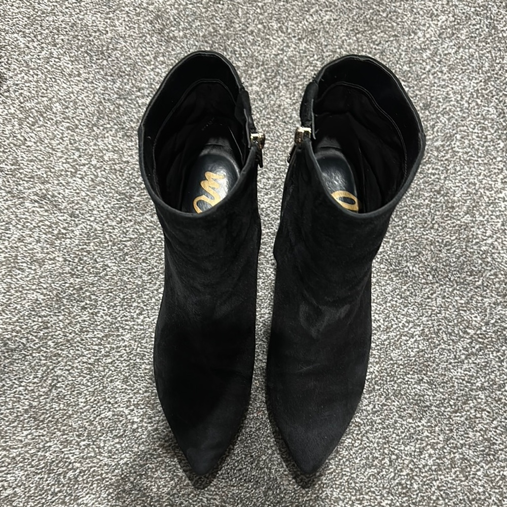 Elegant Black Ankle Boots